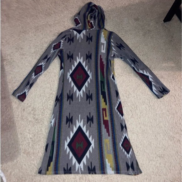 Joyce Leslie long, geometric Aztec cardigan Junior XS - Picture 2 of 14